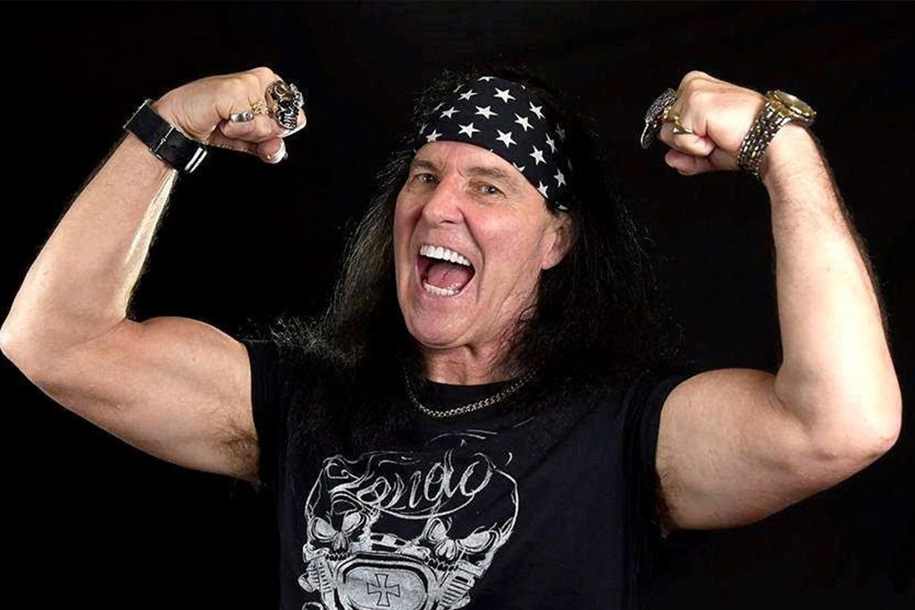 Dave Evans y su Tour Latinoamérica. – La Revue