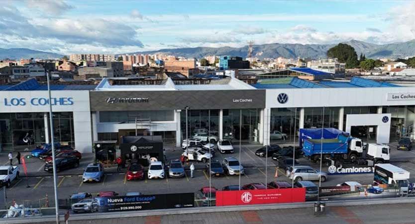 La-Revue-Los-Coches-Fest