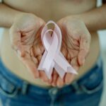 La detección temprana del cáncer de seno es uno de los retos más importantes para mujeres y hombres en Colombia